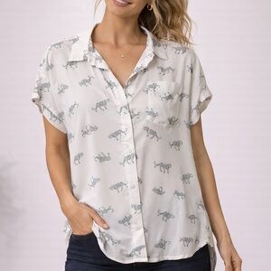 Jane and Delancey Cream Short-Sleeve Button Front Leopard Print Blouse Size S